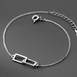 Minimalist Link Bracelet